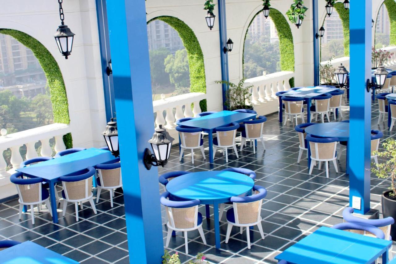 Planet Hollywood Thána Kültér fotó